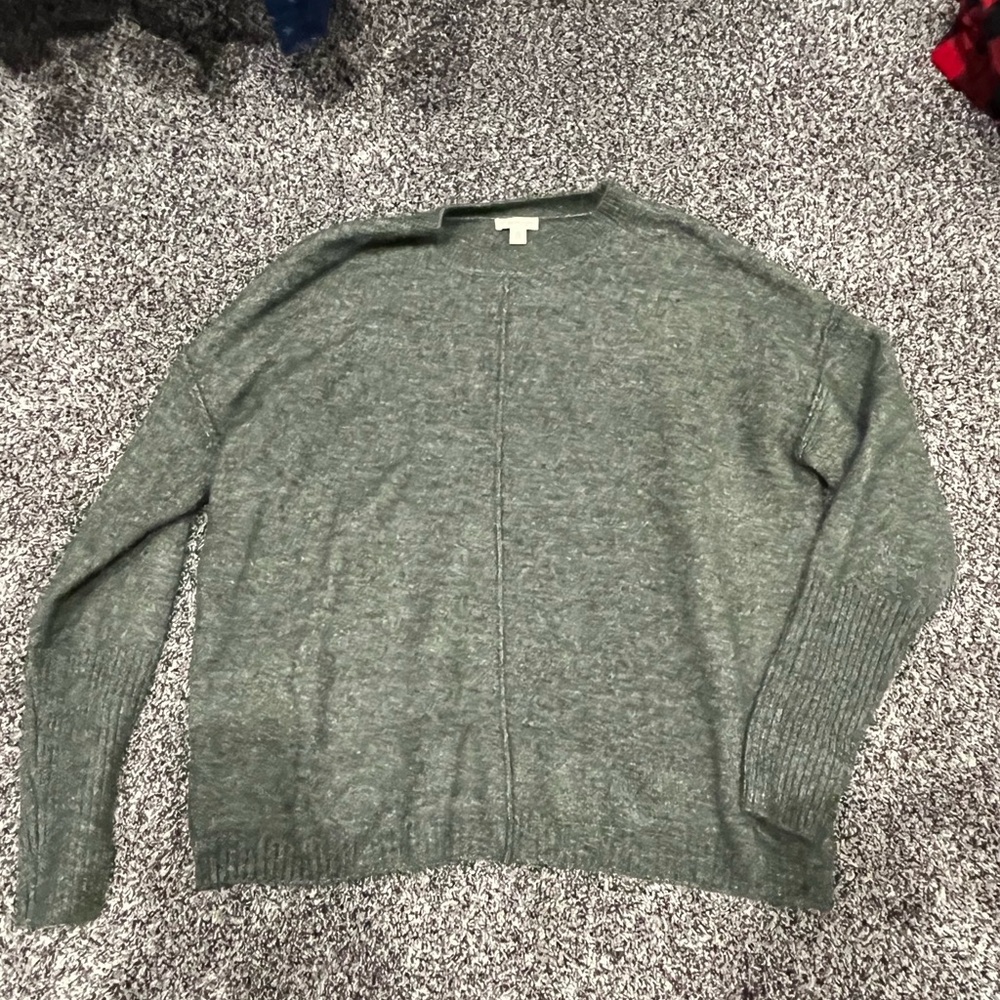 Women’s Green Sweater